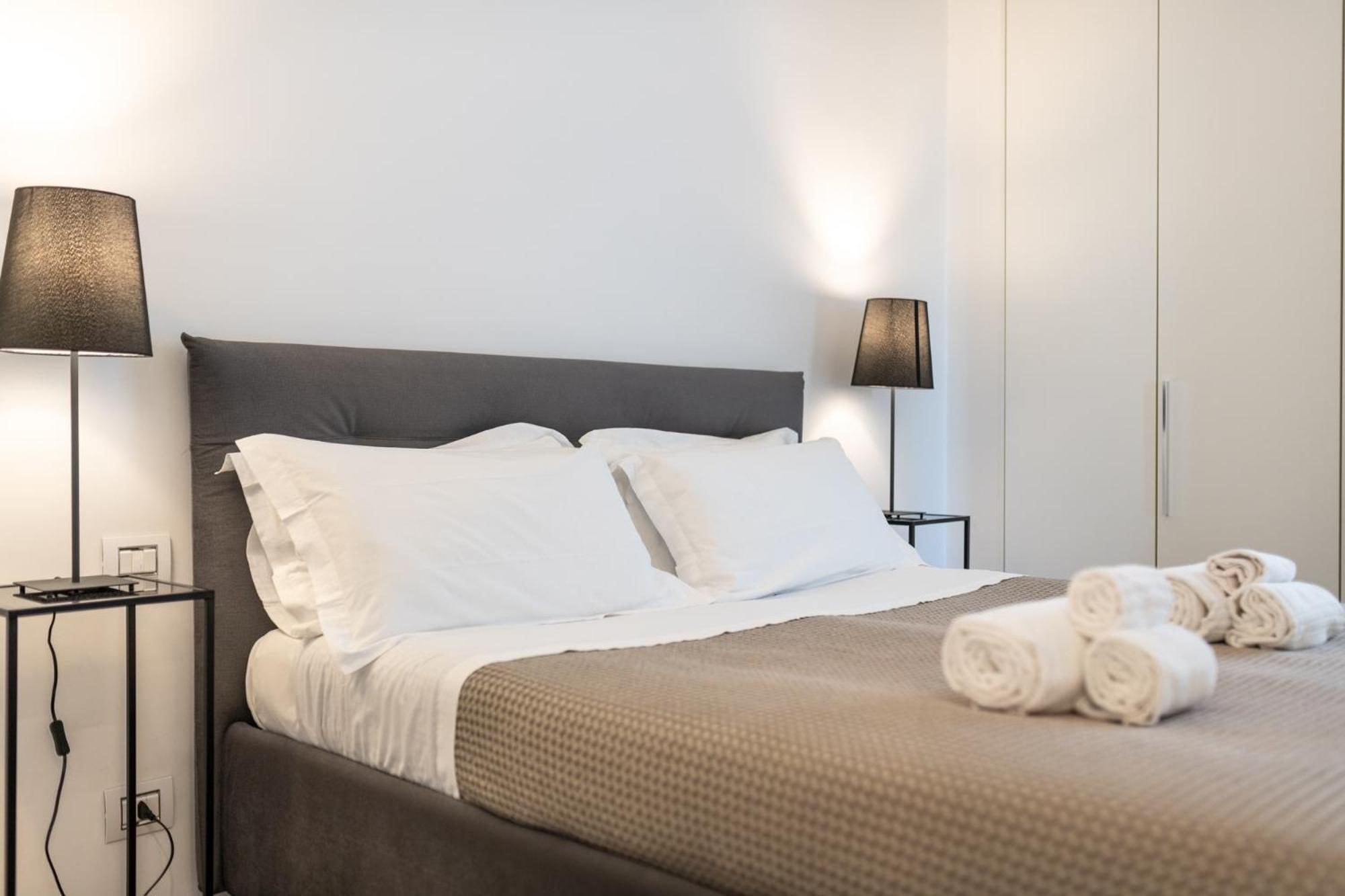 Santo Stefano Raro Rooms Collection บรินดิซิ ภายนอก รูปภาพ
